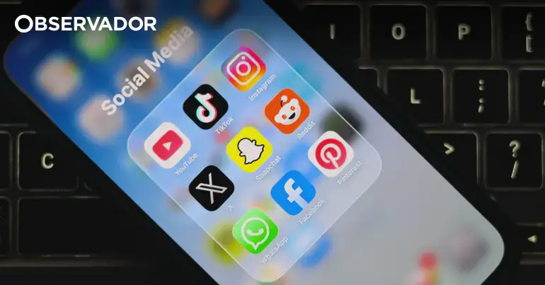Desinformação Eleitoral: Análise de Impacto e Estratégias de Mitigação em Redes Sociais